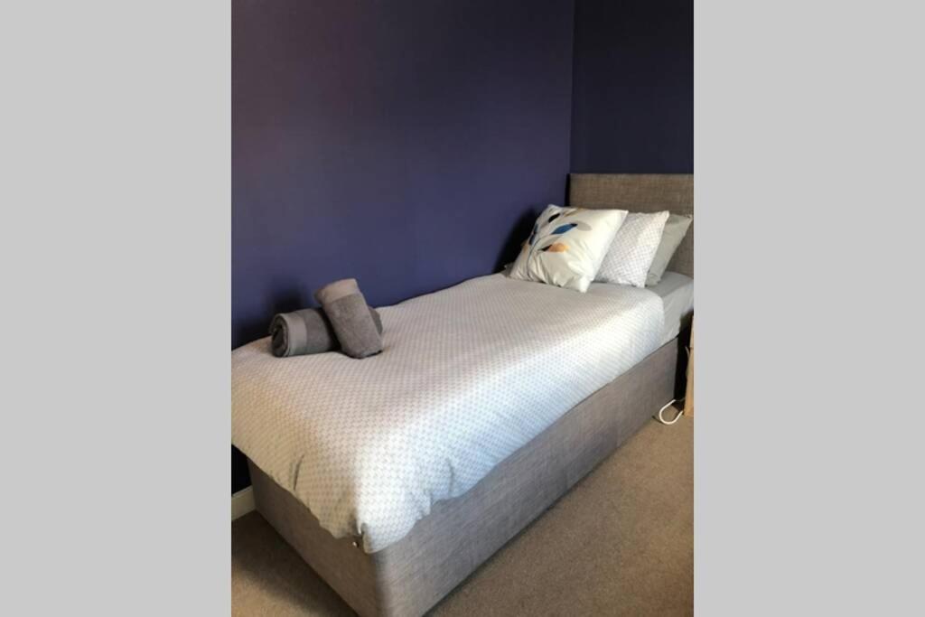 Dudley House **Staycation & Contractors** Sleeps 7 Tipton Bagian luar foto