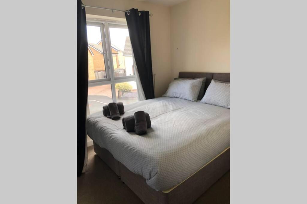 Dudley House **Staycation & Contractors** Sleeps 7 Tipton Bagian luar foto